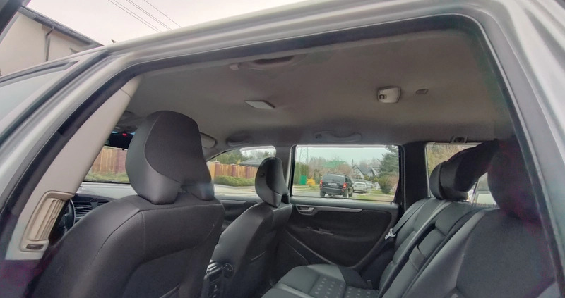 Volvo V70 cena 12999 przebieg: 249000, rok produkcji 2005 z Wieruszów małe 667